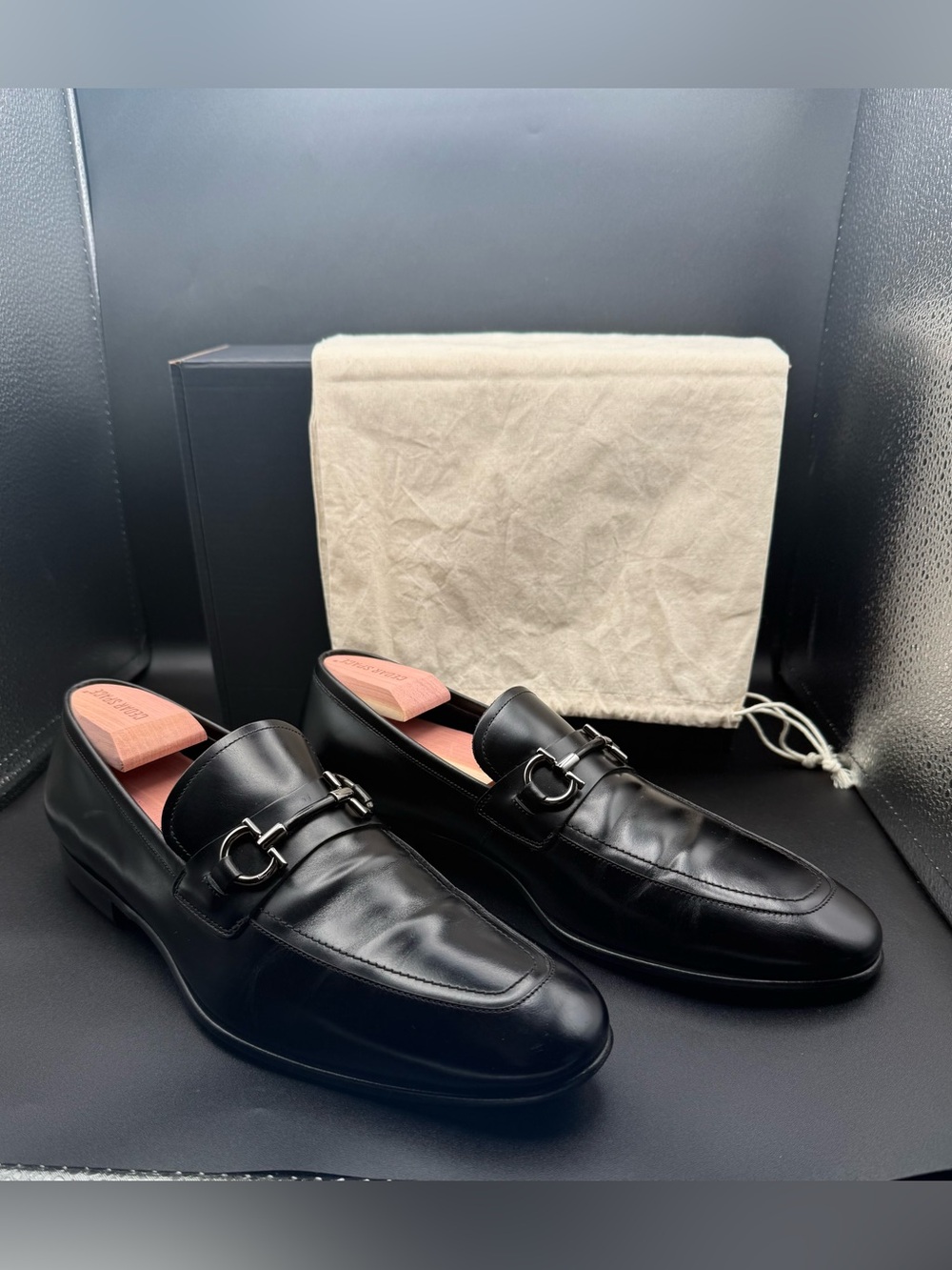 Salvatore Ferragamo Black Gancini Bit Loafers 9.5D w/ Storage Box & Trees